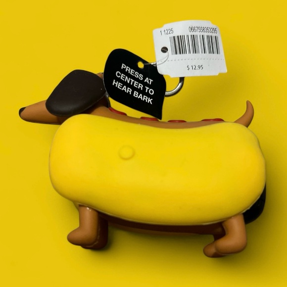 Bath and Body Hot Dog Dachshund sanitizer holder - Picture 2 of 2